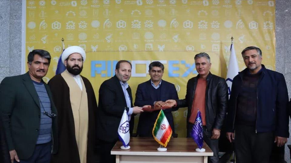 قرارداد اصلاح باغات درجه سه مراغه در نمایشگاه فناوری زیستی امضا شد