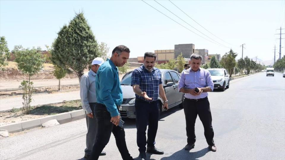 بازدید معاون و کارشناسان اداره کل راه و شهرسازی استان از آسفالت کمربندی جنوبی مراغه