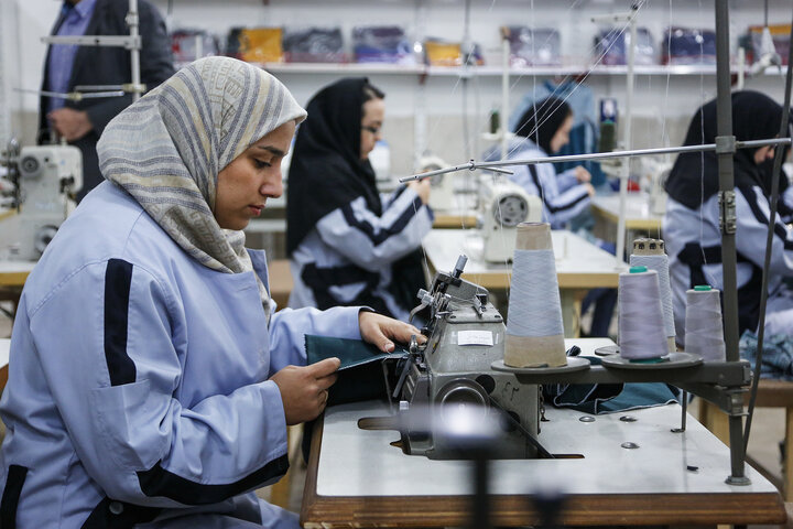 پرداخت ۱۱ همت تسهیلات برای حمایت از کسب‌وکارهای خرد در سال جاری
